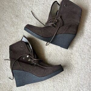 Women’s Brown Lace-Up Wedge Ankle Boots